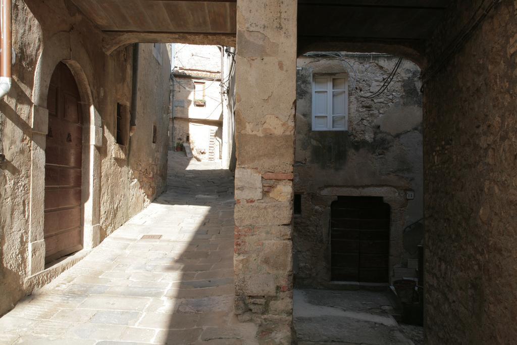 Locanda La Pieve Semproniano Exterior foto